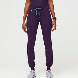🩷 Figs Zamora Jogger Scrub Pants in Ltd. Ed Purple Jam Sz S (Retail: $48)